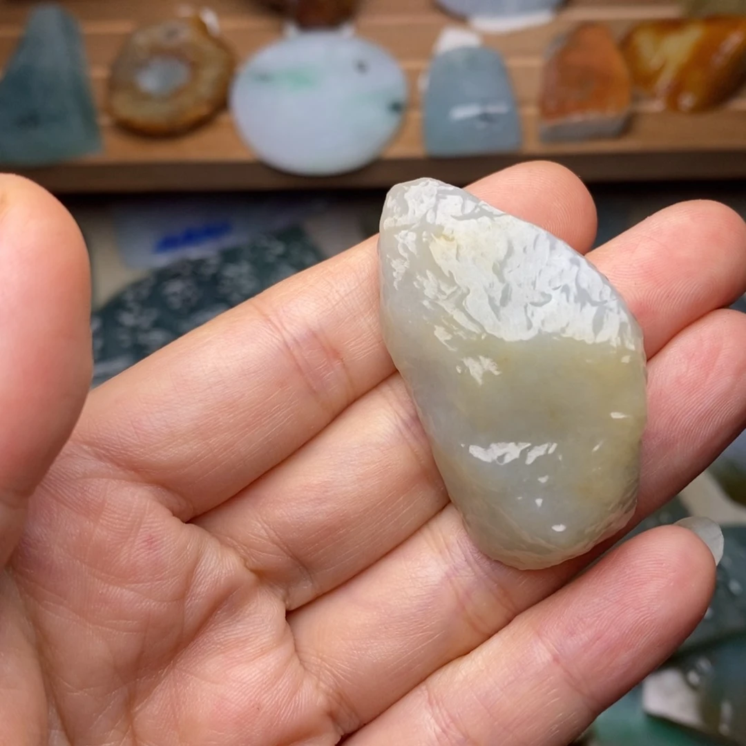 翡翠未镶嵌颈饰天然