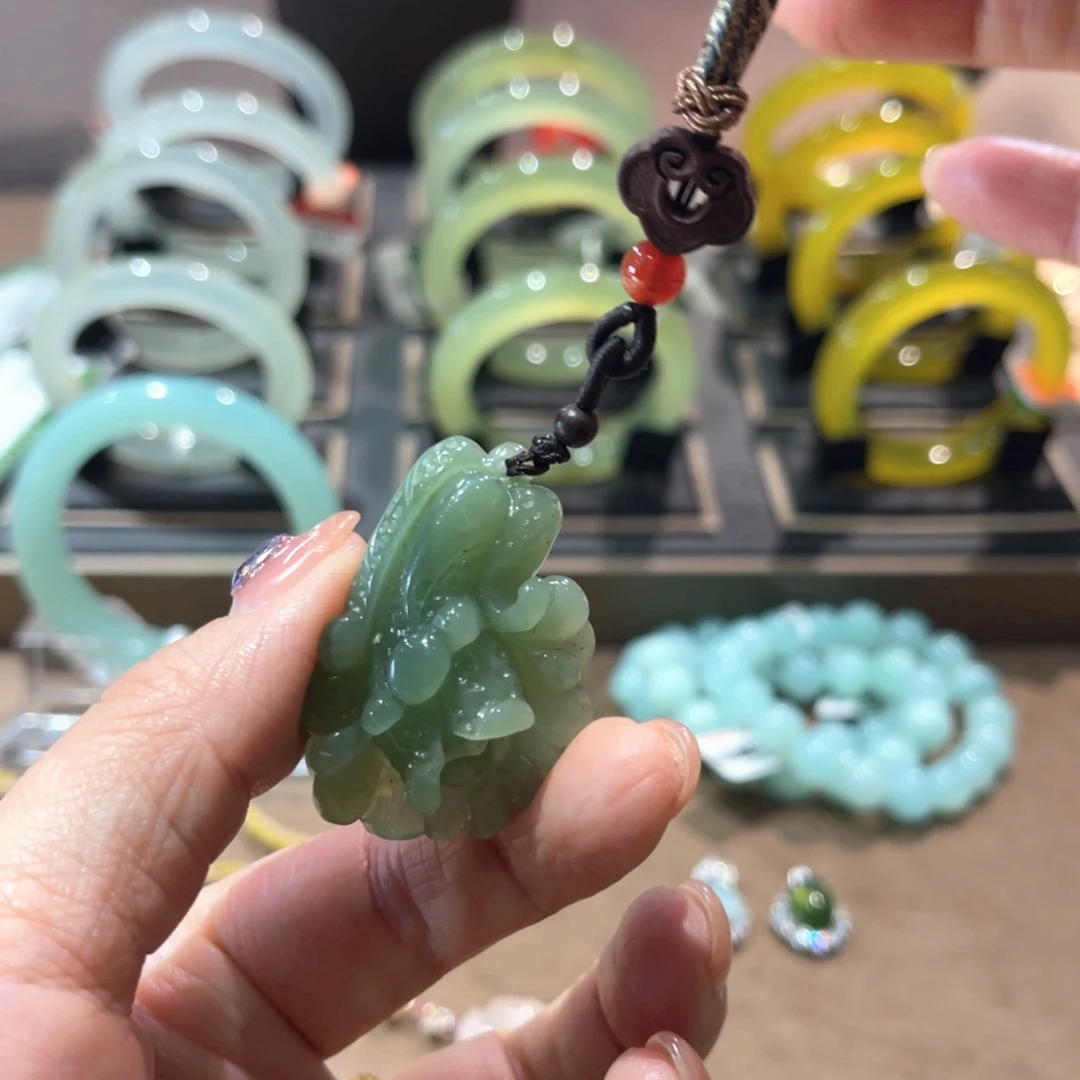 蛇纹石玉手链未镶嵌