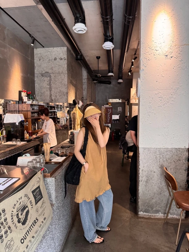 SHILALA韩系穿搭 木耳边纯色背心裙女2025新款韩版叠穿百搭连衣裙