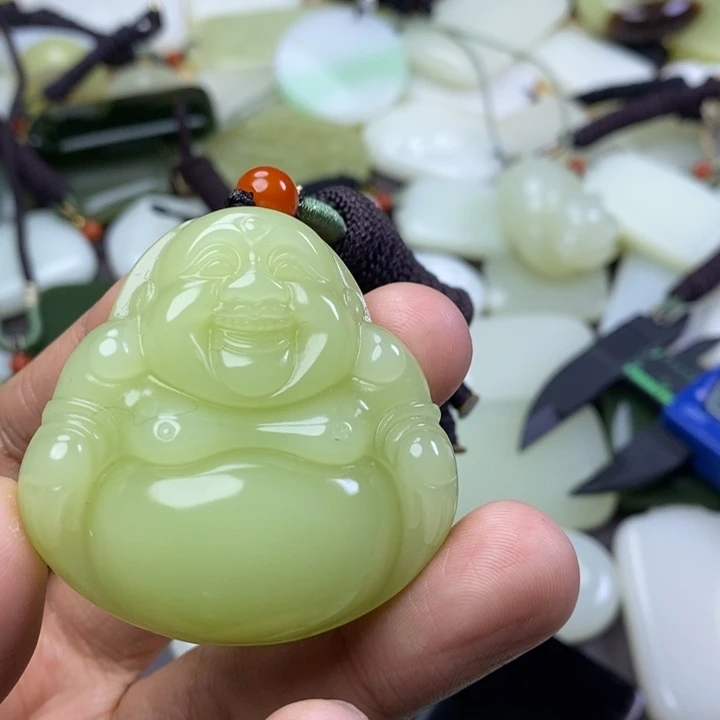 *****和田玉未镶嵌颈饰