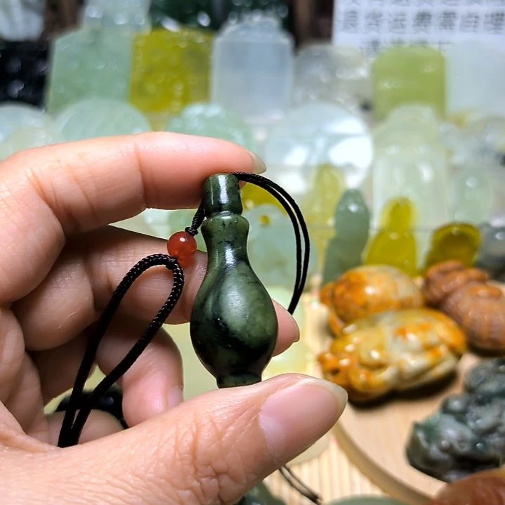 岫玉吊坠(不含链)未镶嵌?****༻