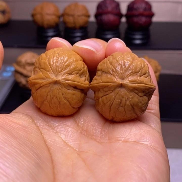 文玩核桃把件铁西瓜34