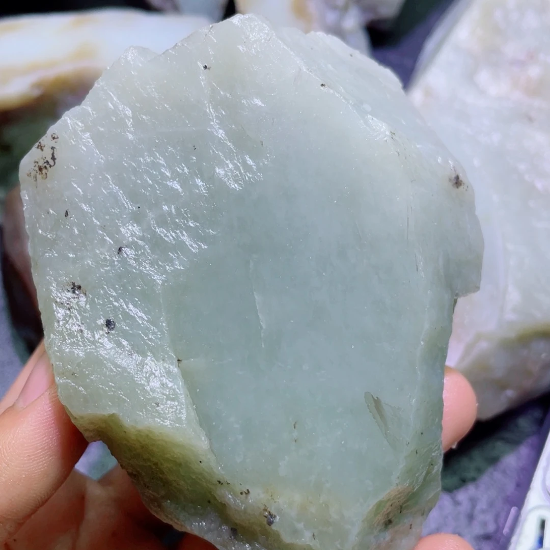 和田玉未镶嵌珠宝半成品