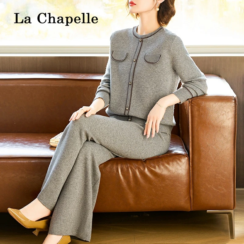 拉夏贝尔妈妈秋装针织毛衣减龄宽松两件套中老年女装休闲运动套装