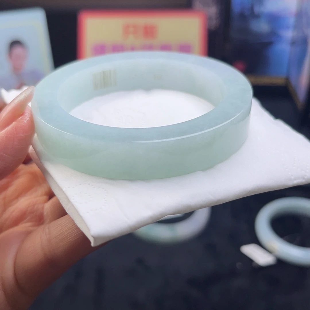 定制翡翠未镶嵌手镯手镯