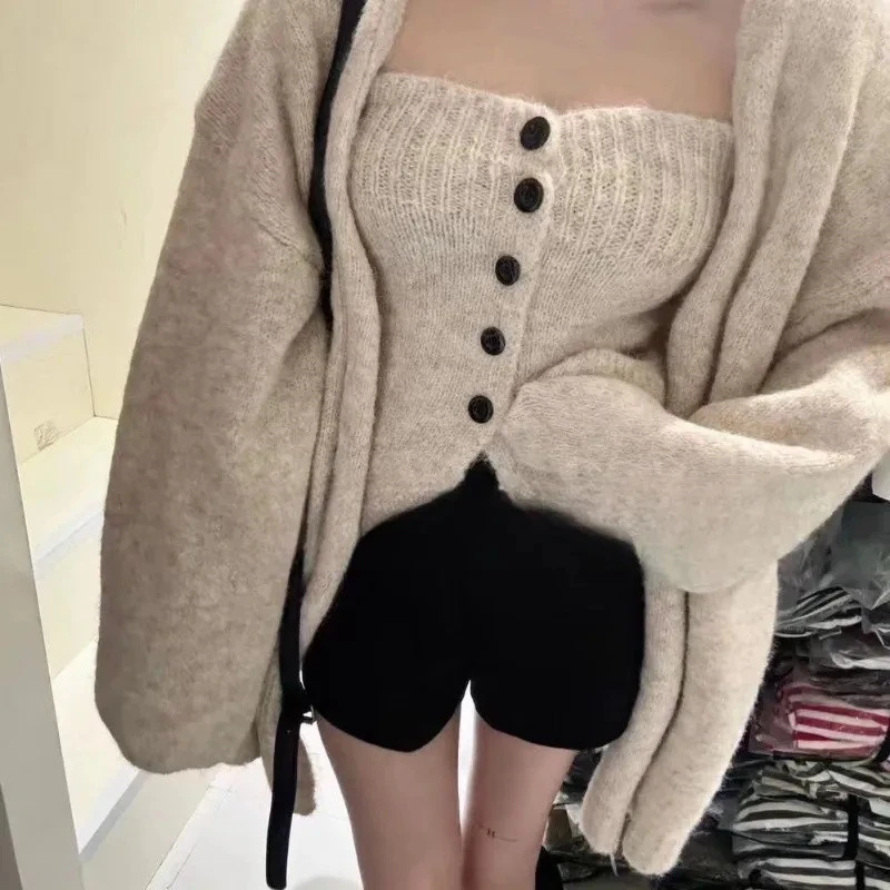 2025新款抹胸开衫两件套毛衣针织外套秋冬新款背心慵懒上衣套装