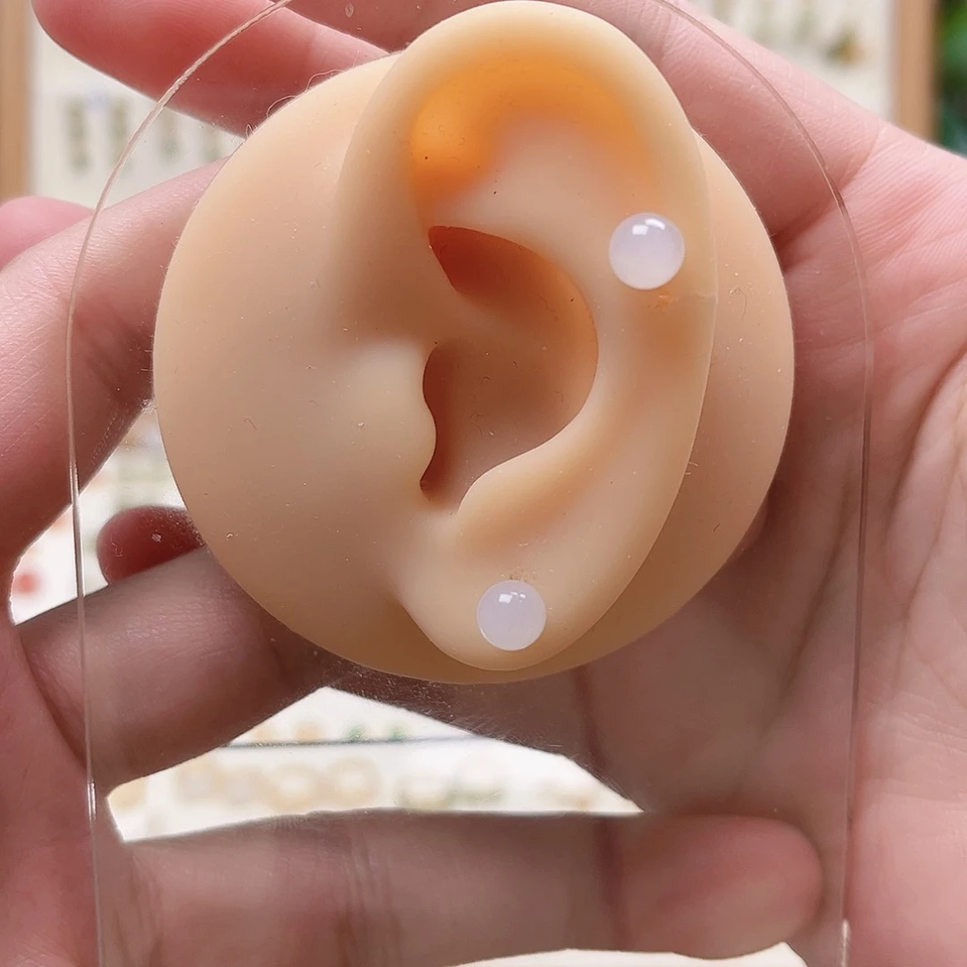 和田玉银S925镶嵌耳饰