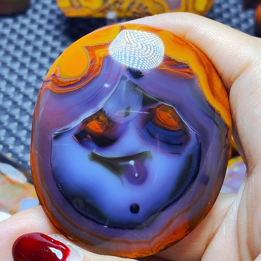 未镶嵌颈饰玛瑙/玉髓财**郎