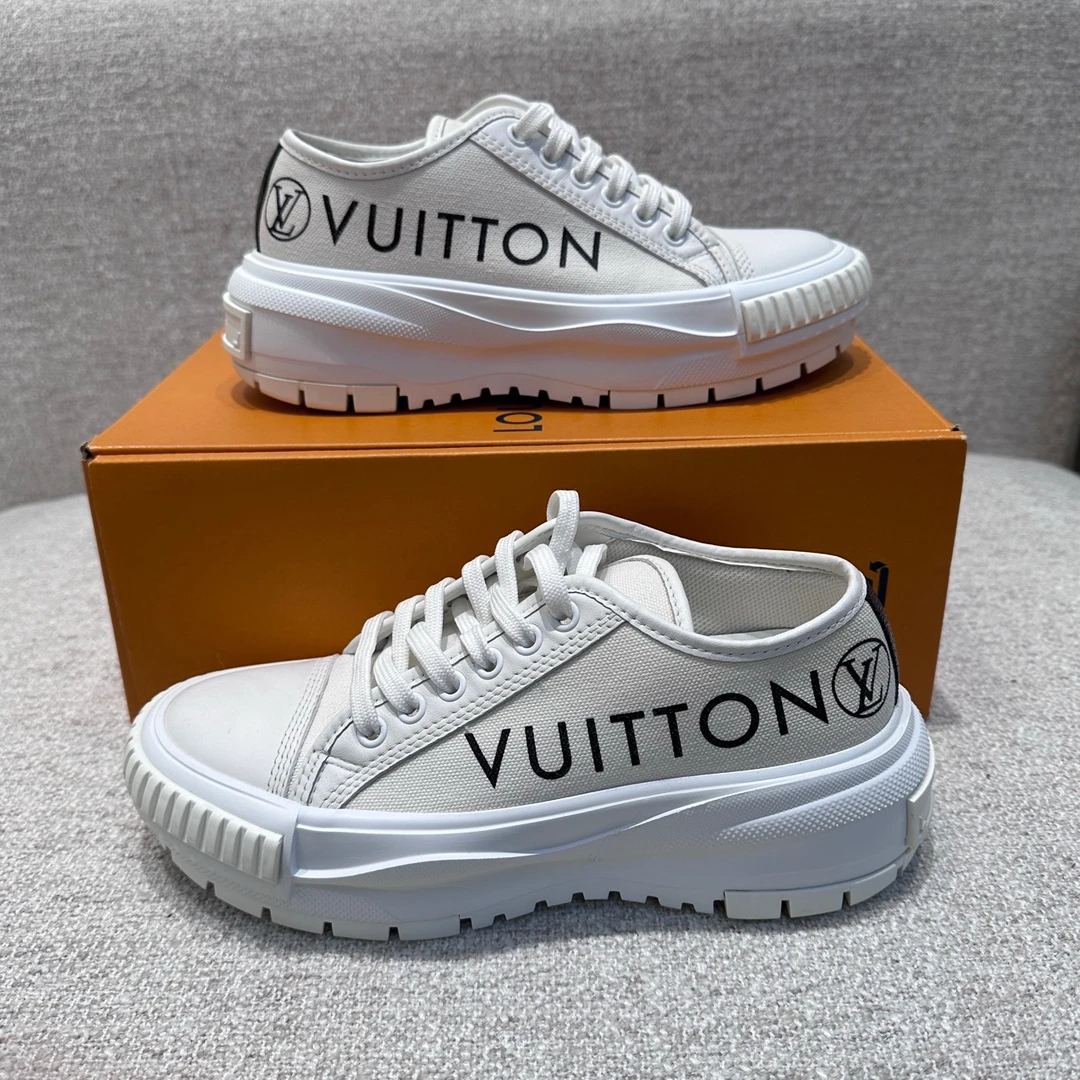 99新 LouisVuitton/路易威登 白色厚底饼干鞋 35码