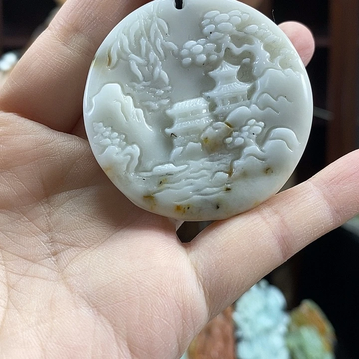 蛇纹石玉未镶嵌颈饰