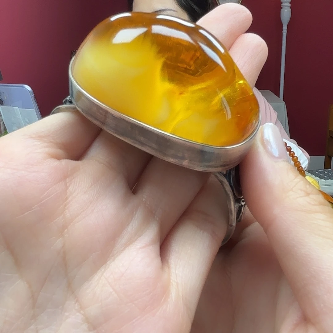 未镶嵌琥珀手链8手镯