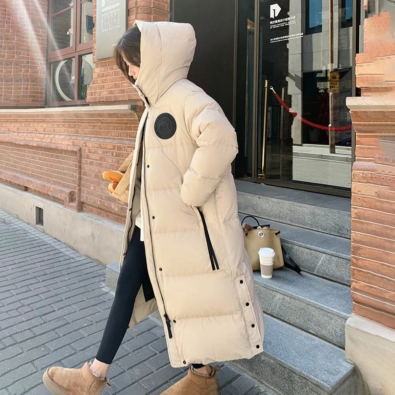 韩版时尚圆标羽绒服女长款2025冬季新款过膝加厚宽松连帽外套