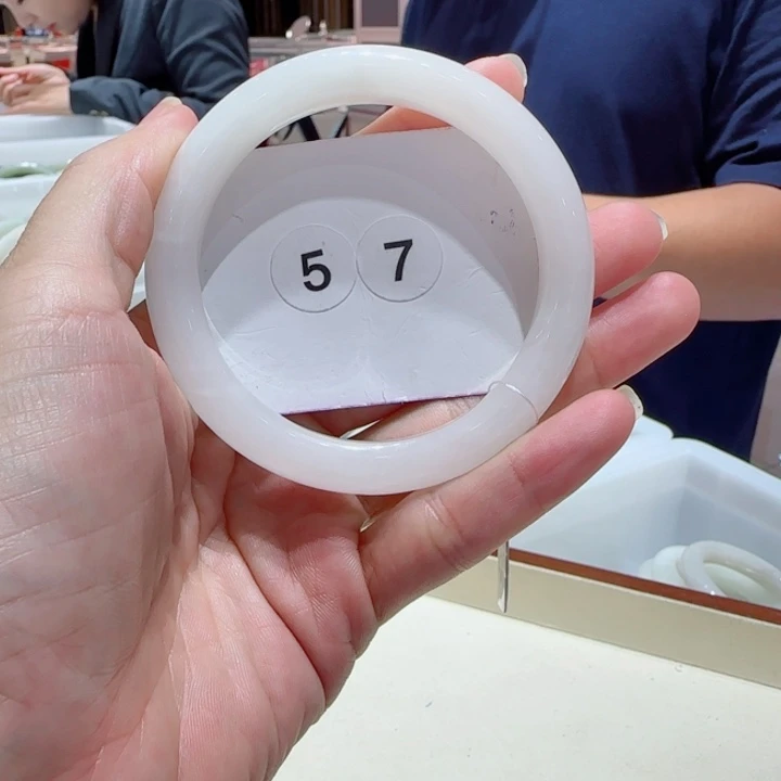 和田玉未镶嵌手镯052