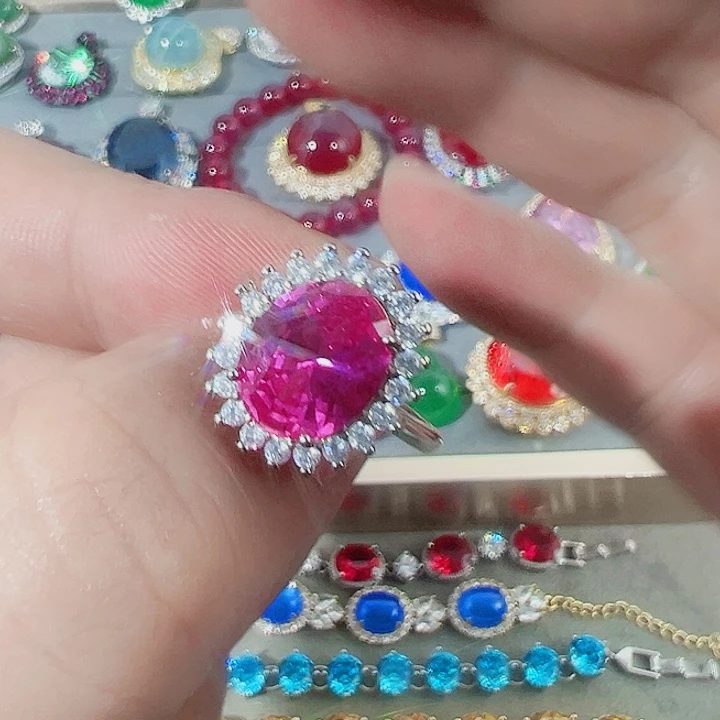 非金属红色蓝色满镶嵌大宝贝