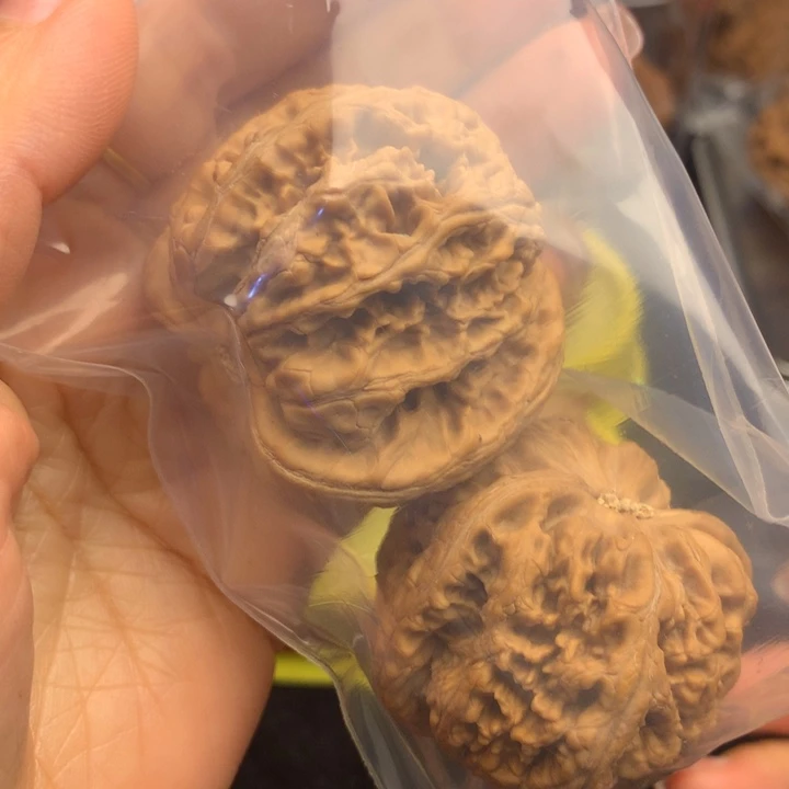 文玩核桃吊坠用****2大粗筋