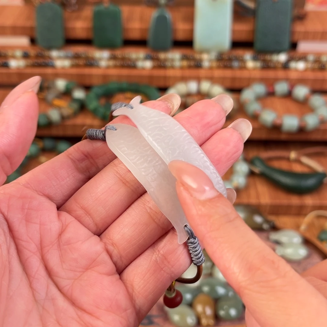 和田玉（糖玉）未镶嵌颈饰