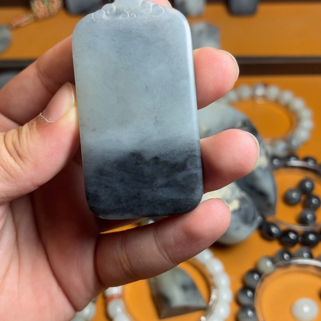 .***.和田玉未镶嵌挂件不退换