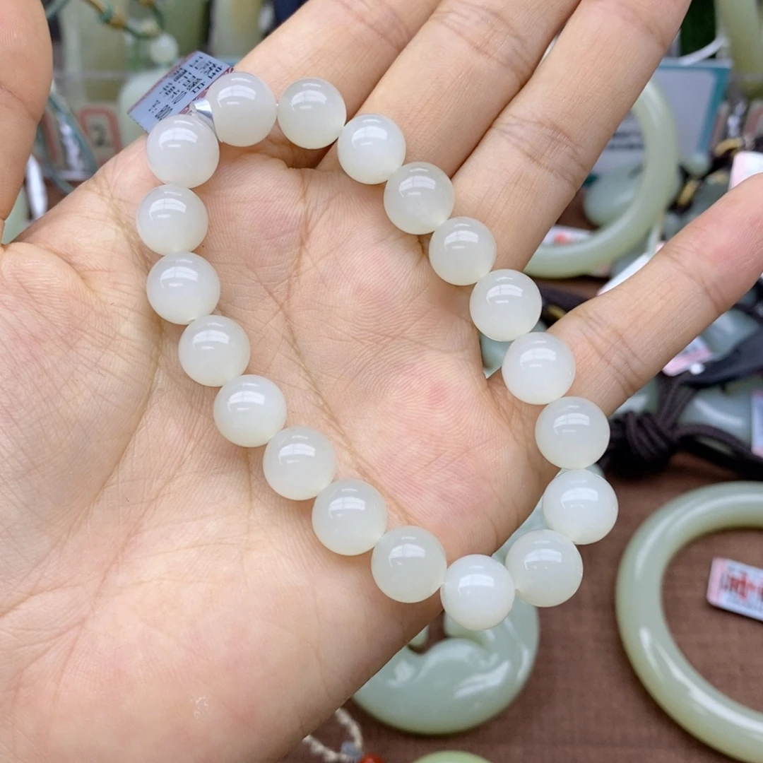 ****阙未镶嵌手串和田玉卡10