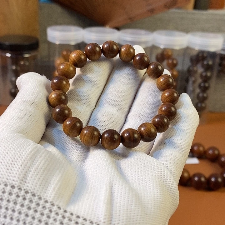 檀香木老山檀香1.0沉水