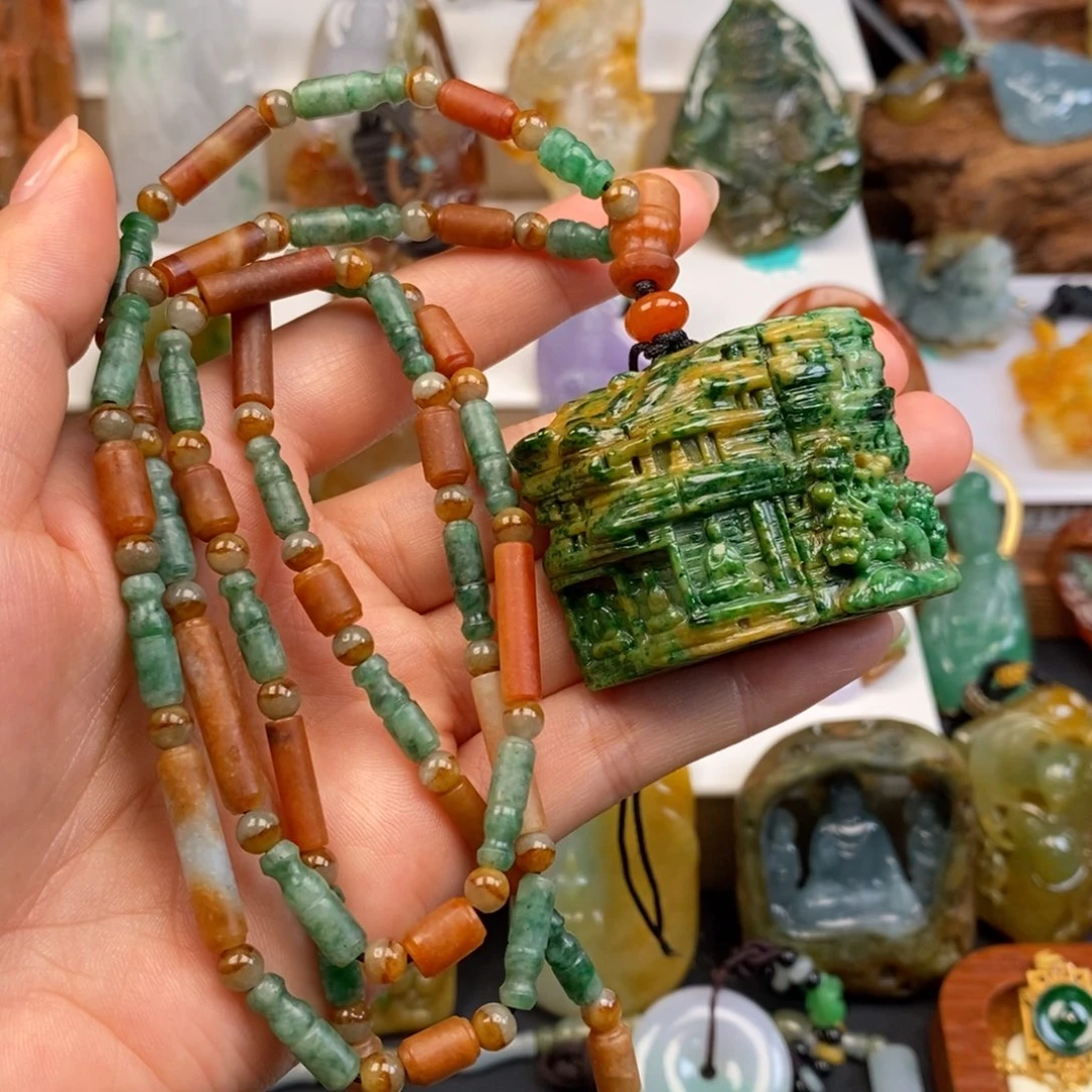 颈饰未镶嵌翡翠佛