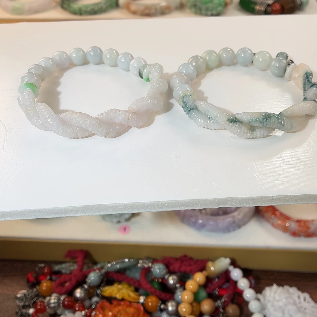 翡翠未镶嵌手镯麻花半镯设计款 瑕疵款