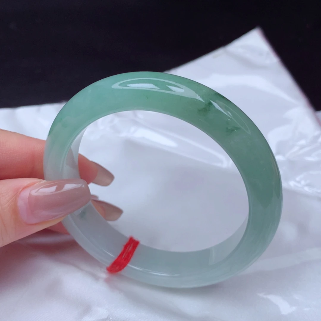 翡翠手镯未镶嵌手镯56