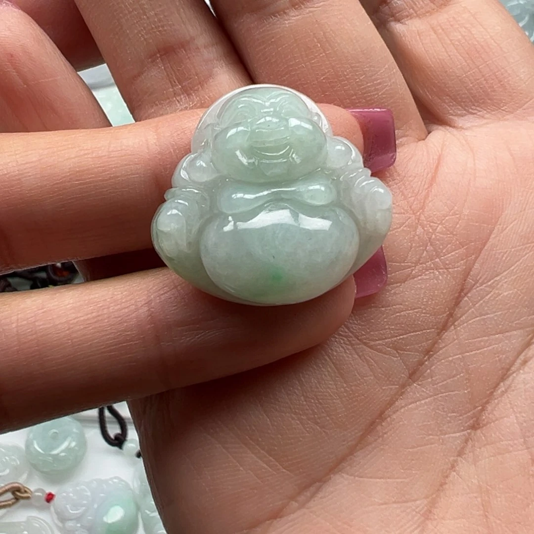 翡翠颈饰未镶嵌25.8×28×12