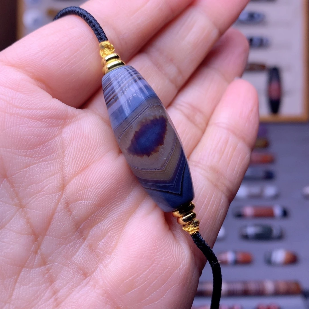 玛瑙/玉髓未镶嵌珠宝奇石