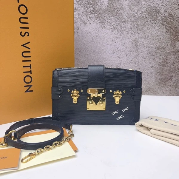 95新/路易威登/市场价25000/包包/250206XZ0028