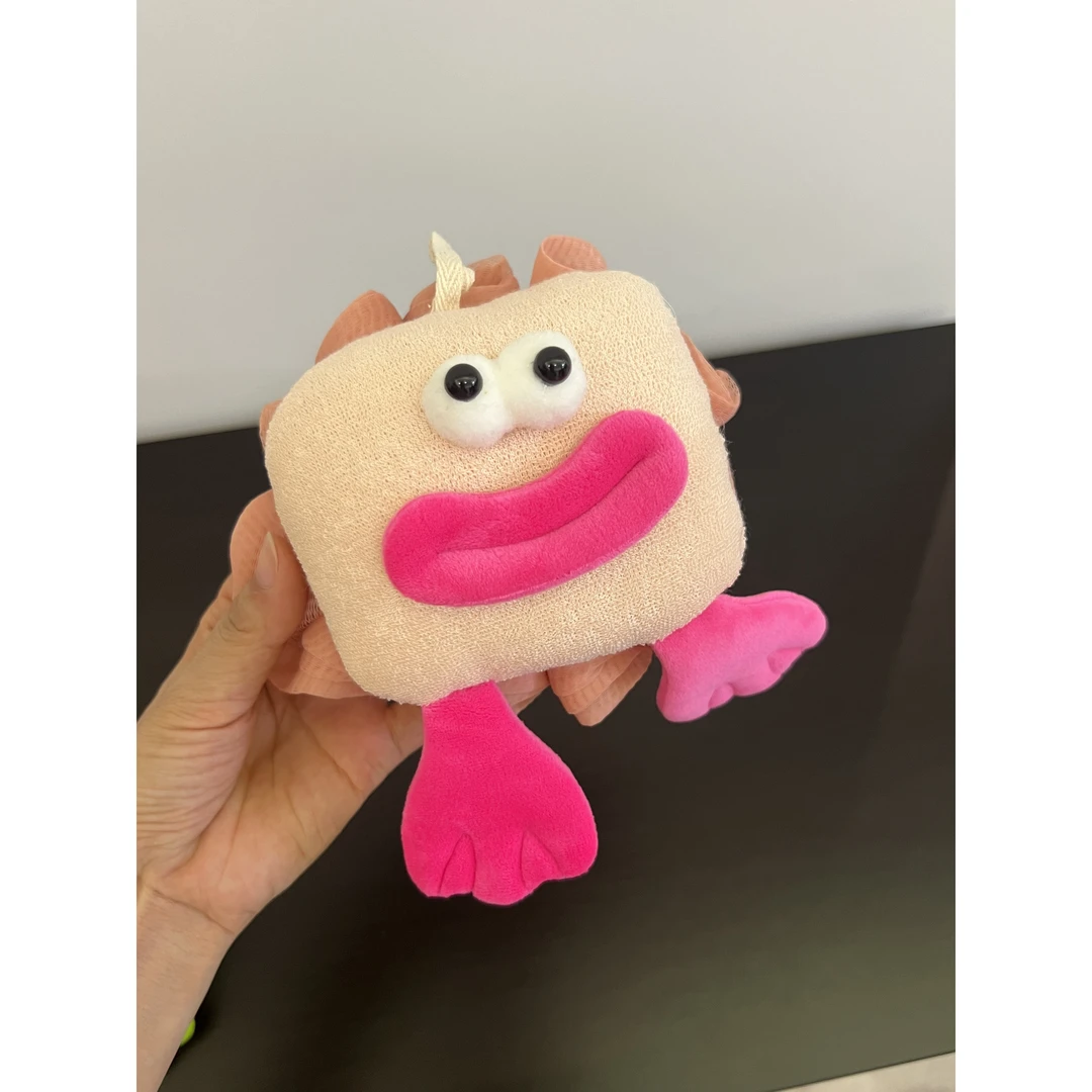 大简家居. 跟姐妹人手一个的沐浴球，小丑鱼浴花