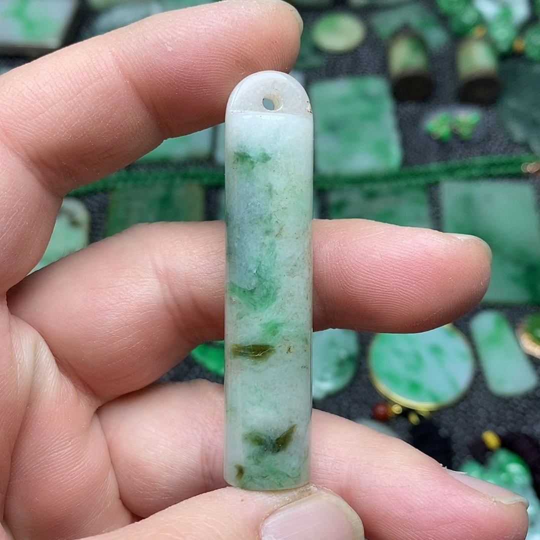 翡翠挂件未镶嵌缅甸天然翡翠翔管