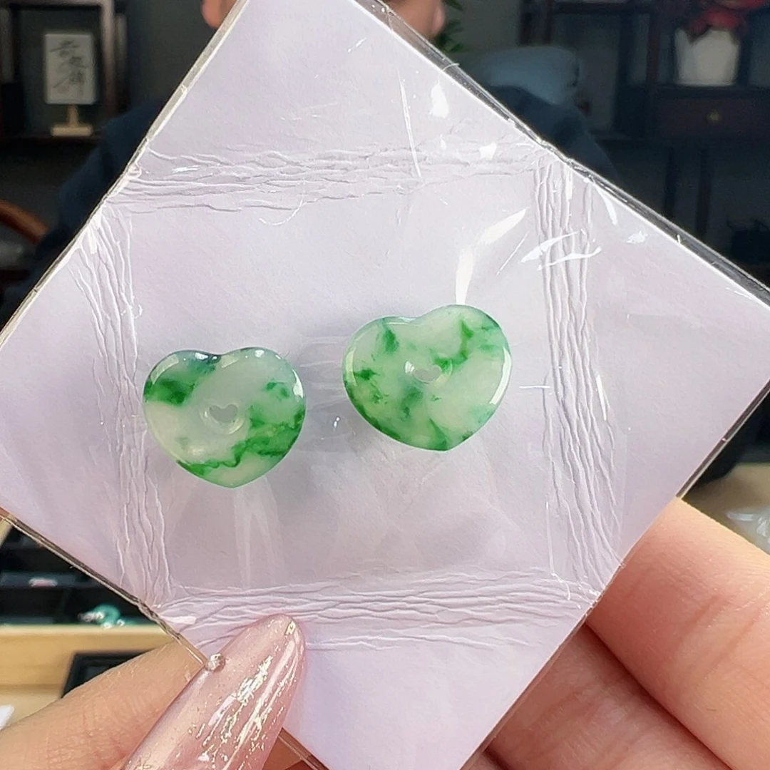 翡翠耳饰未镶嵌裸石12