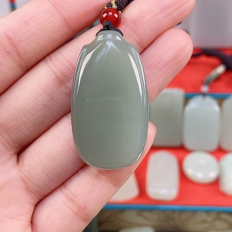 【闪购商品】颈饰未镶嵌和田玉