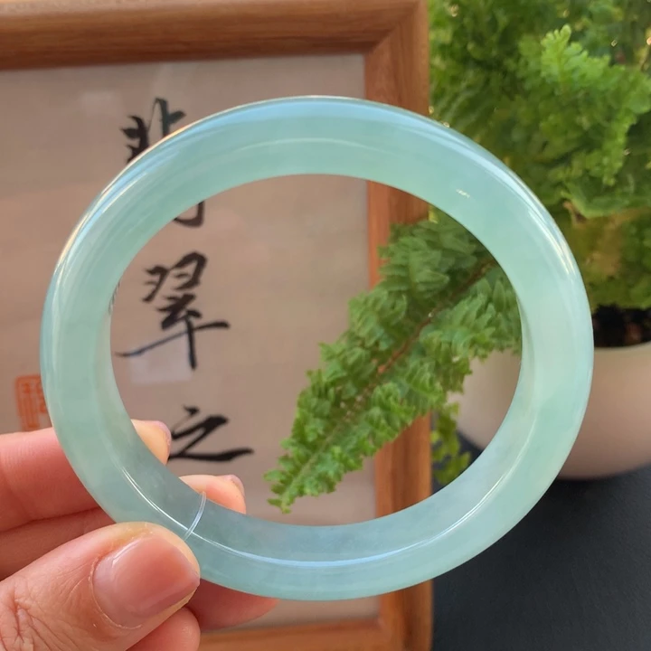 翡翠手镯未镶嵌翡翠手镯57