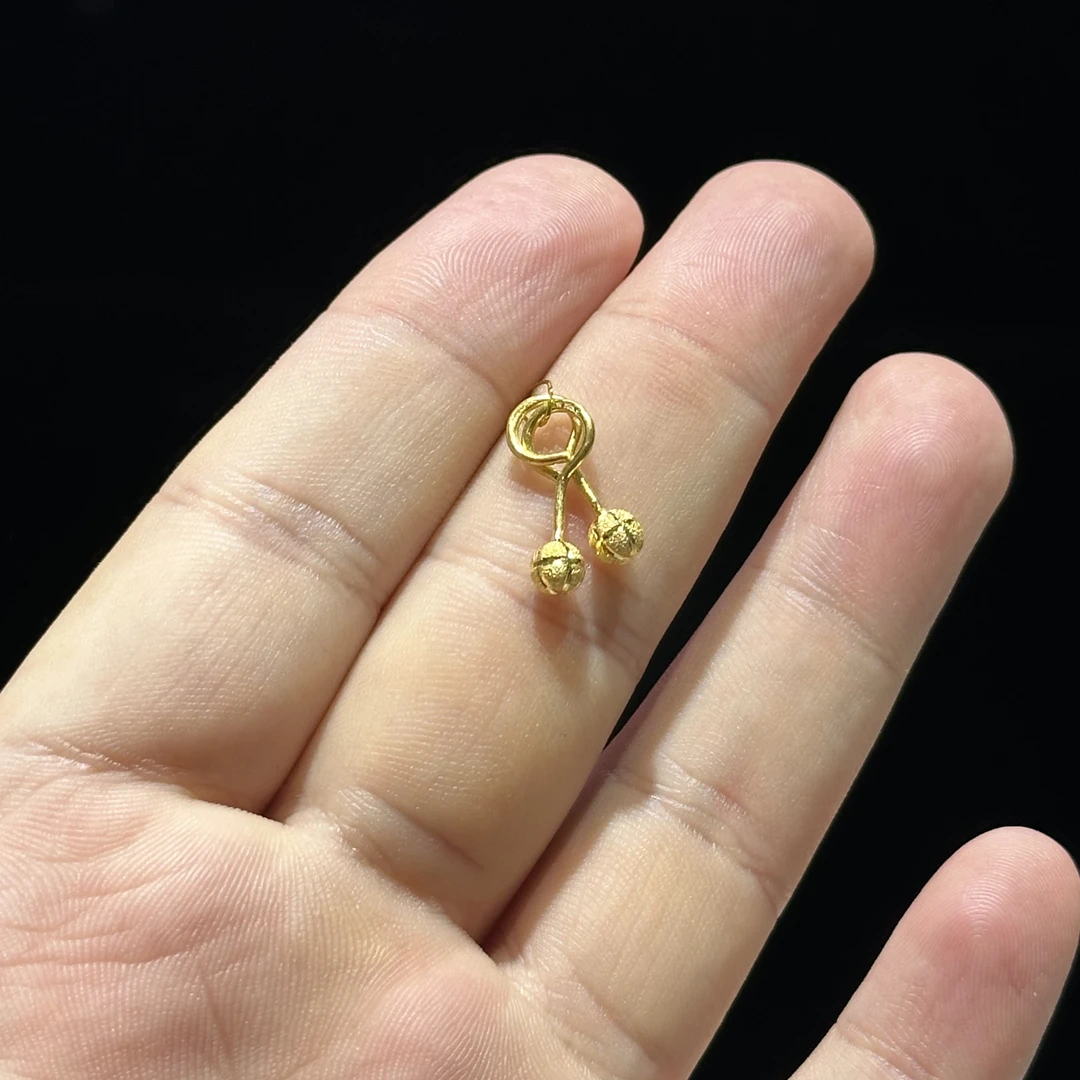 足金9999 西瓜弯钩耳钉 1.394
