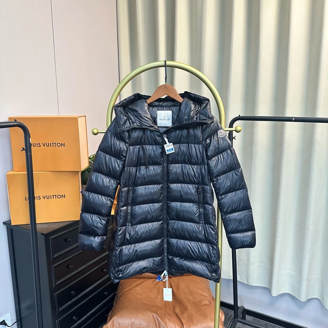 99新 MONCLER 玄色 黑色漆面中长款羽绒服 0码 99新