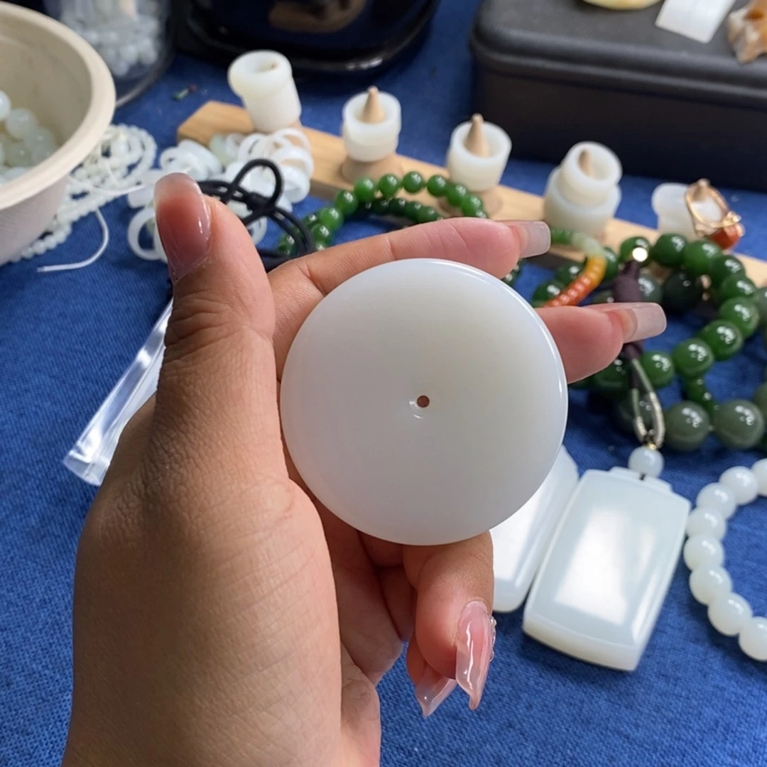 未镶嵌手链和田玉平**淡