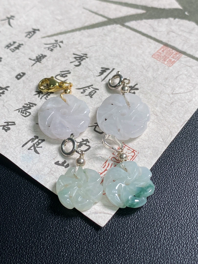 天然缅甸翡翠A货,冰种镂空花朵,万能扣,圆圈扣