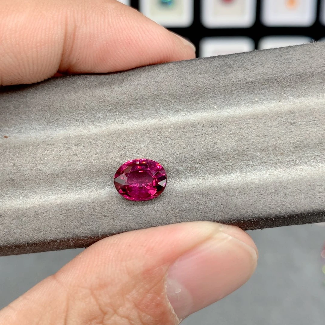 石榴石裸石未镶嵌孜*2.2克拉