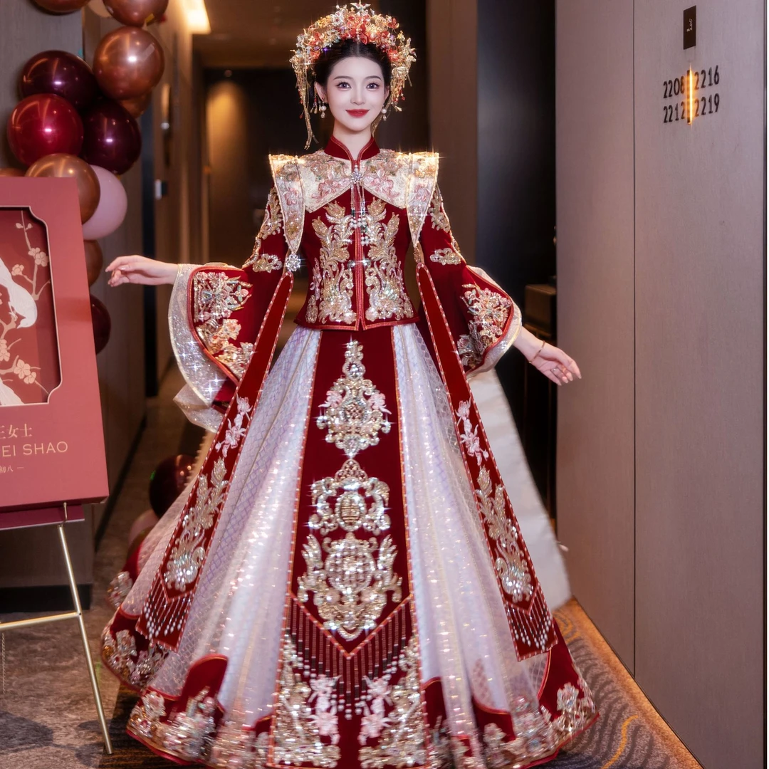 撞色重工秀禾服2025新款高定中式礼服新娘结婚嫁衣凤冠霞帔
