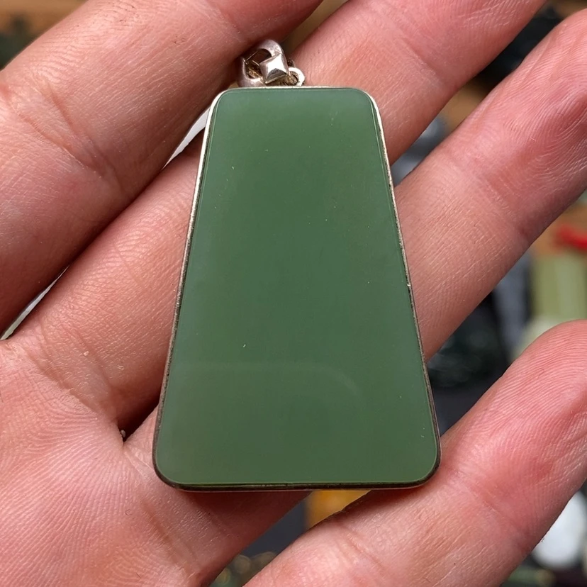 【闪购商品】颈饰未镶嵌和田玉（糖玉）