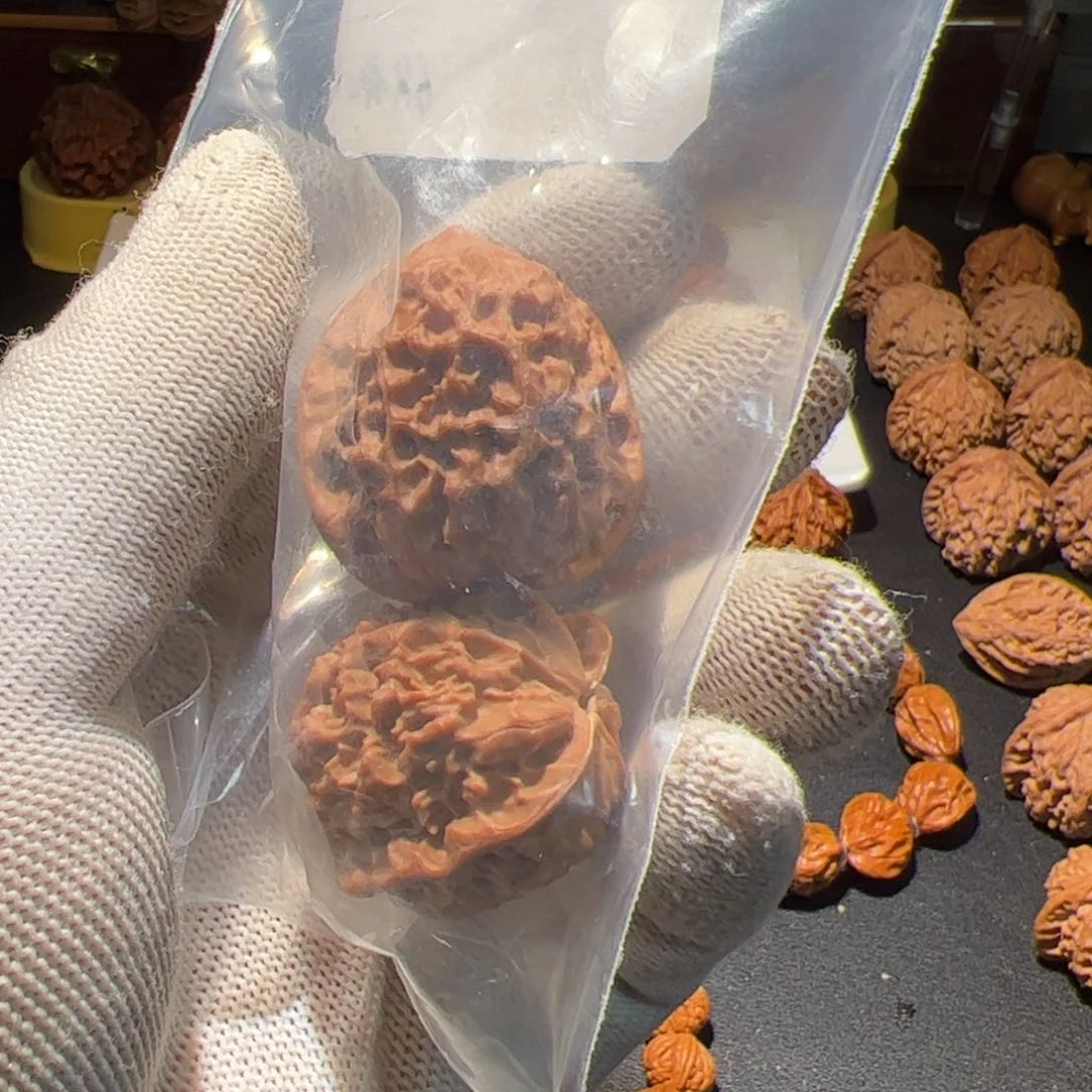 文玩核桃把件z***-入云龙