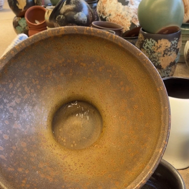 无孔 高13 口31。