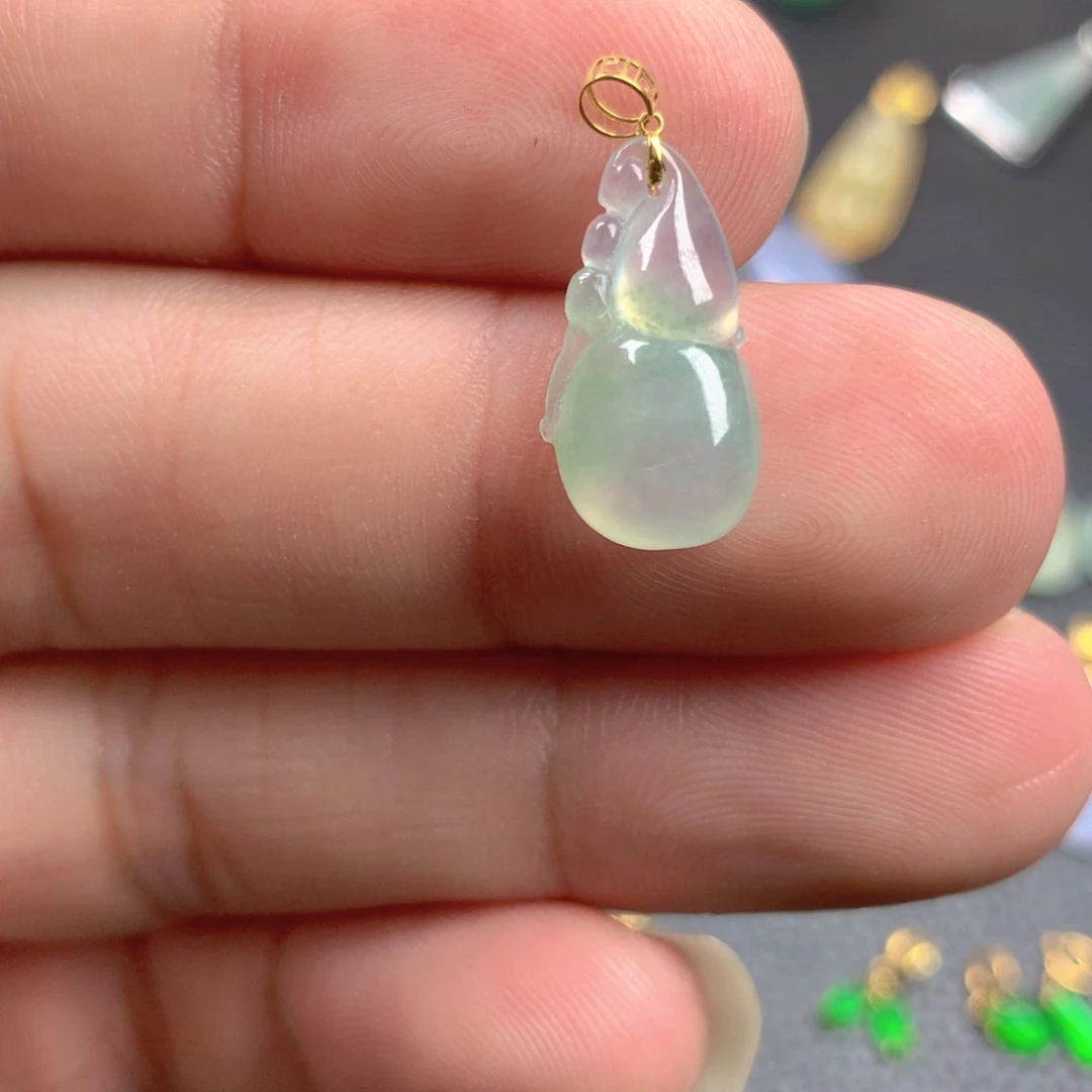 【闪购商品】颈饰18K金镶嵌翡翠翡翠