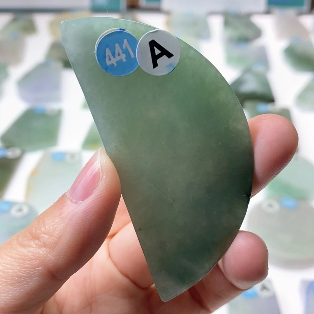 未镶嵌定制翡翠天然A货翡翠挂件