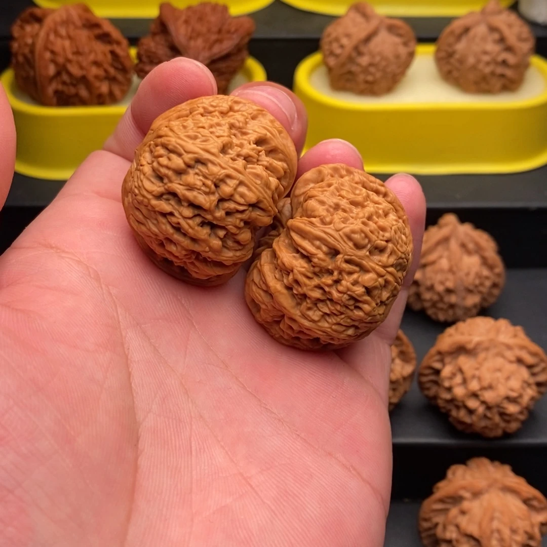 吊坠文玩核桃41红宝石