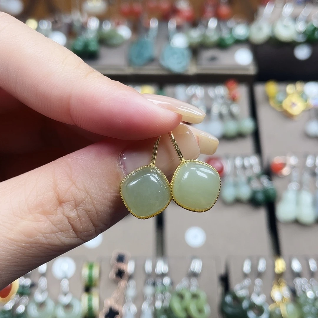 和田玉银S925镶嵌耳饰方糖