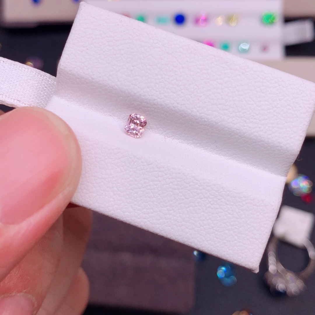 蓝宝石裸石0.29ct无烧蓝宝石