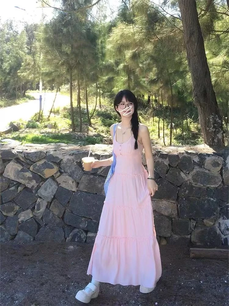 2025早春新款温柔风法式粉色吊带连衣裙子夏季女装小个子仙女长裙