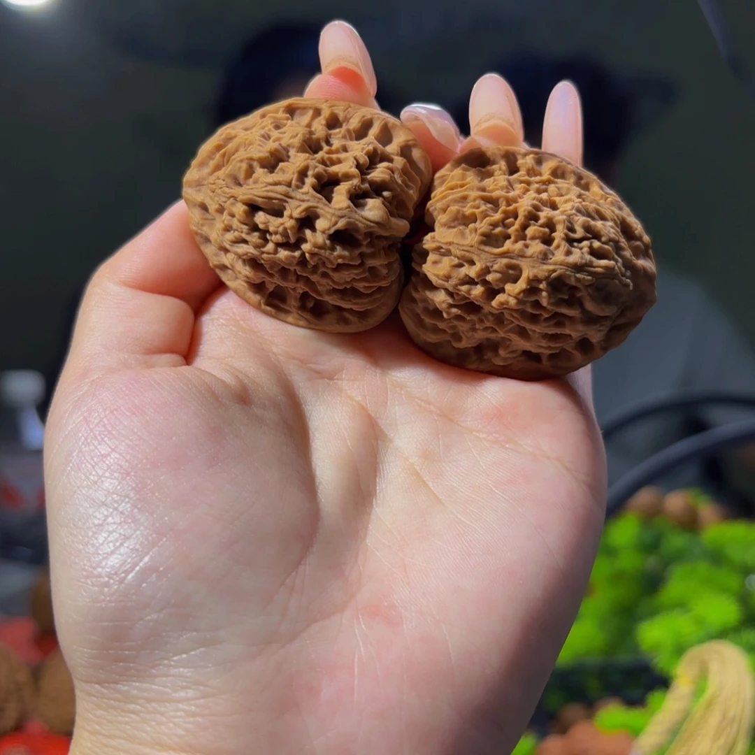 桃核把件39高炮拉丝南疆石